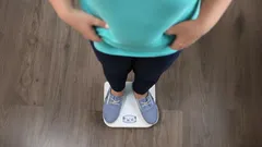 Dlaczego brzuch nie maleje, mimo że waga pokazuje spadek masy ciała?